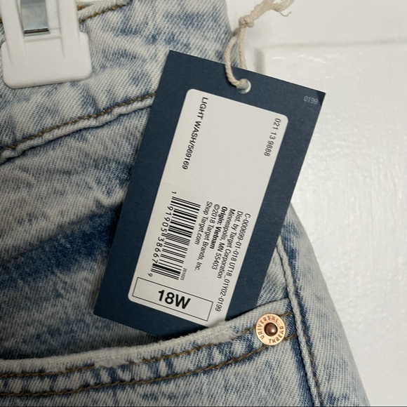 UNIVERSAL THREAD VINTAGE STRAIGHT MOM JEANS 18W - Picture 4 of 8